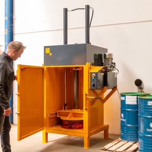 VG-DP16_WebCaro03_30_GB_No3-Drum-press-DP16-compressed-drum-with-press-plate-down-1500x1500-jpg-medium-130 (1)